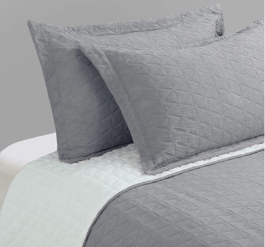 Cubre Cama Quilt Gris Sherpa Gris Perla - Rombos