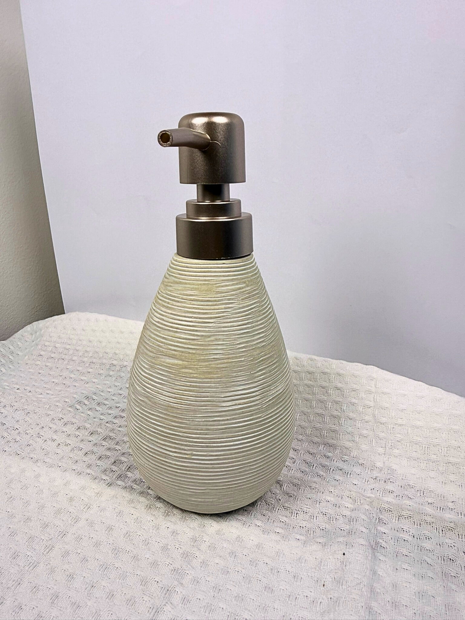 Set de Baño 4 Piezas Cerámica color Beige estilo Nórdico