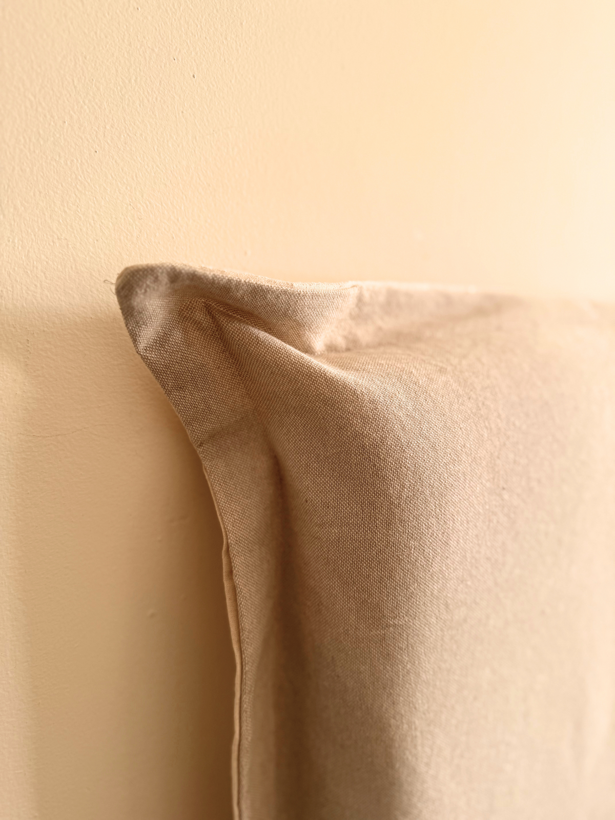 Funda de Respaldo Modelo Pestaña Lino Taupe y Beige