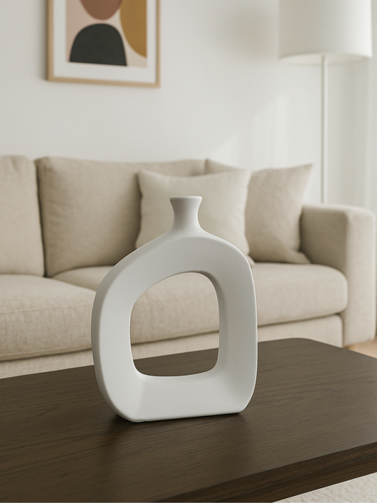 Jarrón Escultórico Abstracto Blanco – “Arco”