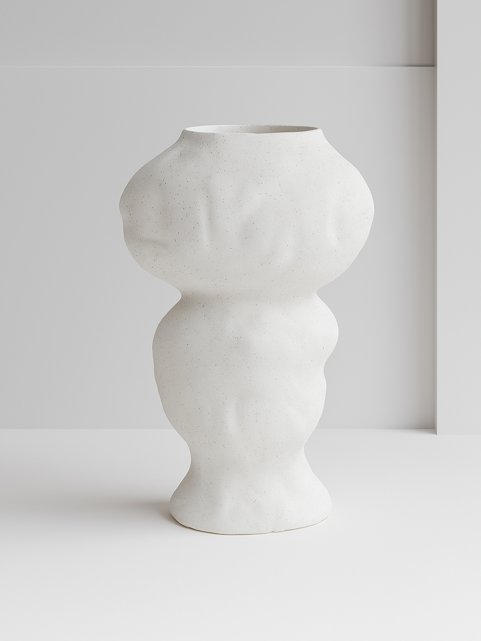 Jarrón Escultórico Abstracto de Cerámica Blanca